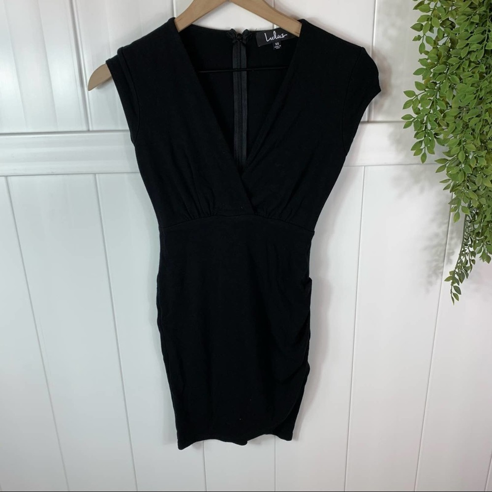 Lulus Black V Neck Mini Dress Womens Size XS